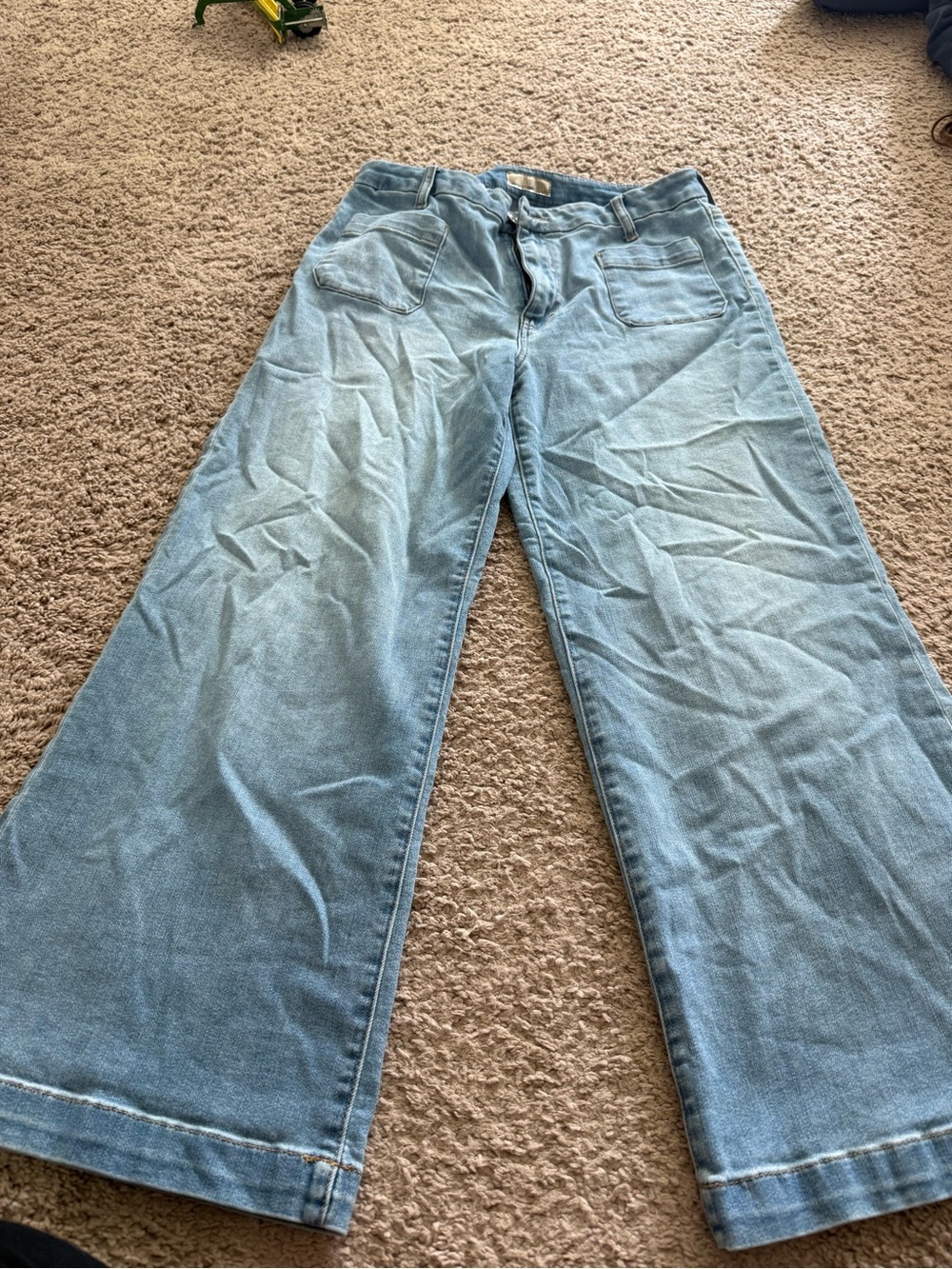 Kut from the Kloth Light Blue Wide-Leg Jeans